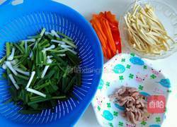 大蒜百叶炒肉丝的做法图解1
