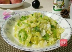 青椒卷心菜的做法图解7