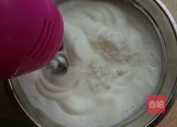 草莓酱蛋糕卷的做法图解6