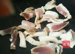 洋葱炒腊肉的做法图解4