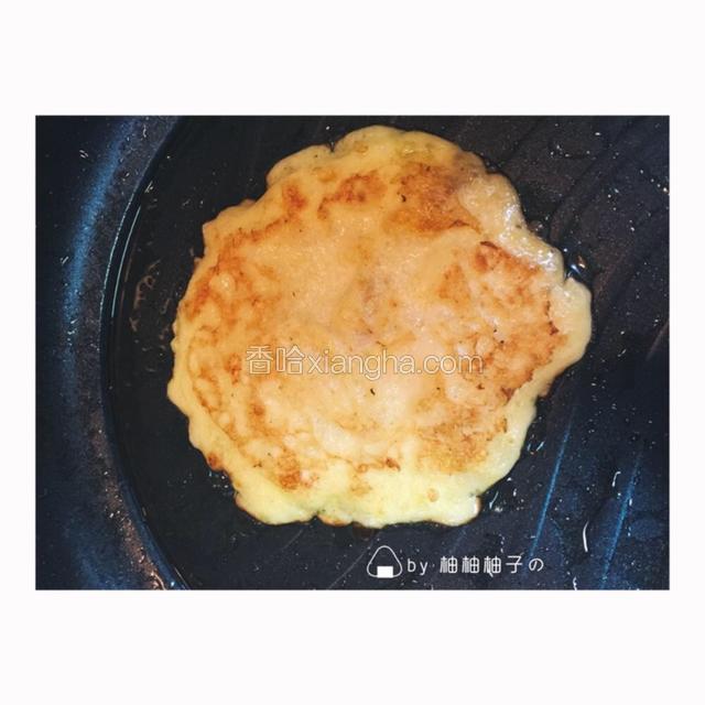 两面煎金黄色即可，出锅