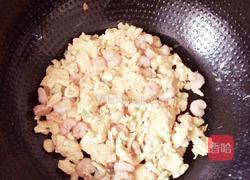 虾仁跑蛋的做法图解5