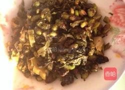 雪菜肉丝炒毛豆的做法图解5
