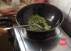 雪菜肉丝炒毛豆的做法图解3