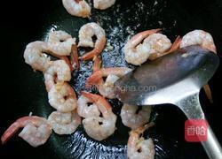 莴笋胡萝卜炒虾仁的做法图解4