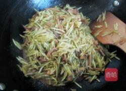 黄瓜丝炒肉的做法图解4