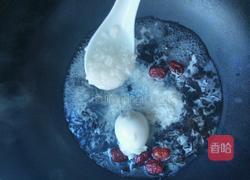 减肥丰胸圣品～酒酿蛋的做法图解3