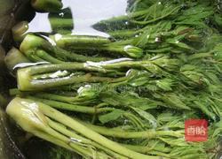 刺嫩芽蘸酱的做法图解3