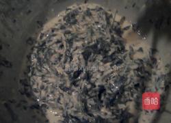 油炸香椿鱼的做法图解2
