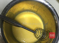 草莓酸奶蛋糕卷的做法图解3