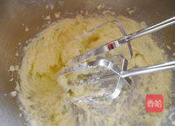 柠香蜂蜜磅蛋糕的做法图解2