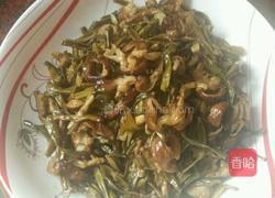 腌豆角青炒腊猪肠的做法图解6