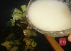 木耳黄瓜炒蛋的做法图解12