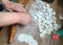 牛肉饺子的做法图解3