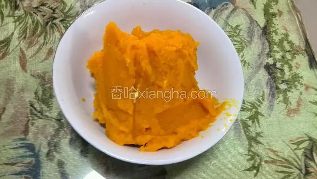 南瓜泥做好备用