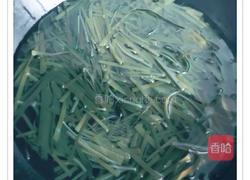 凉拌海带丝(借用小秘书菜谱,谢谢)的做法图解2