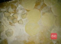 荸荠五花肉小馅饼的做法图解7