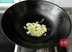 木耳炒小白菜的做法图解2