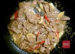 胡萝卜炒猪肝的做法图解5