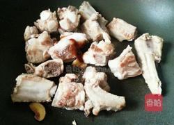 海带排骨汤的做法图解4