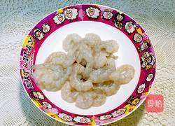 蝦仁彩蔬拌飯的做法图解1