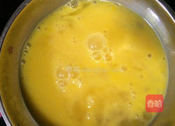 薯粉蛋丝的做法图解2