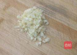 蒜泥拌芦笋的做法图解2