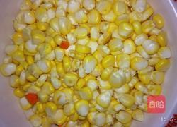 蔬菜玉米腊肠粒的做法图解1
