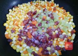 蔬菜玉米腊肠粒的做法图解6