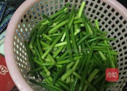 鸭胗炒蒜苗的做法图解3