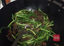 鸭胗炒蒜苗的做法图解8