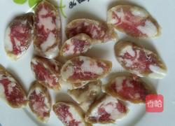 酸菜炒香肠的做法图解3