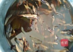 懒麻食的做法图解1