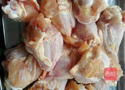 红烧翅根土豆的做法图解1