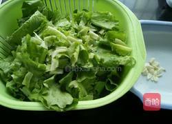 蒜香生菜的做法图解1