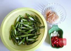 芦笋炒鸡丝的做法图解1