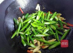 芦笋炒鸡丝的做法图解5