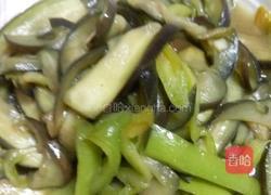 茄子炒辣椒的做法图解5