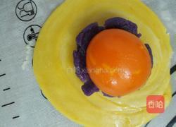 南瓜蛋黄酥这是我第一次做的样子的做法图解12
