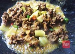 咸菜炒鸡胗花的做法图解10