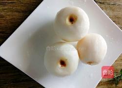 冰糖雪梨的做法图解2