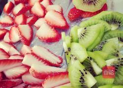 草莓牛奶羹的做法图解1