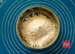 蘑菇饼干的做法图解1