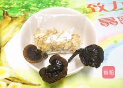 西洋参灵芝排骨汤的做法图解2