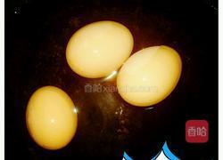 懒人菜～炸蛋的做法图解1