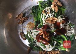 桃仁菠菜的做法图解5