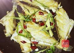 红烧剥皮鱼的做法图解2