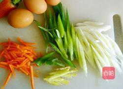 大葱炖鸡蛋的做法图解2