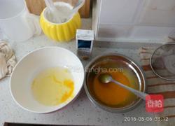 红枣电饭煲蛋糕的做法图解1