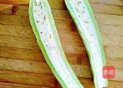 核桃仁炒苦瓜的做法图解2